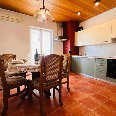 Appartamento A6 - Spacious W Pool Terrace And Sea View *