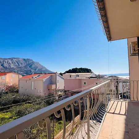 A6 - Spacious W Pool Terrace And Sea View Dugi Rat