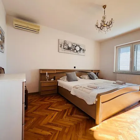 A6 - Spacious W Pool Terrace And Sea View Dugi Rat
