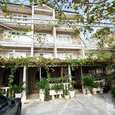 A6 - Spacious W Pool Terrace And Sea View Apartman